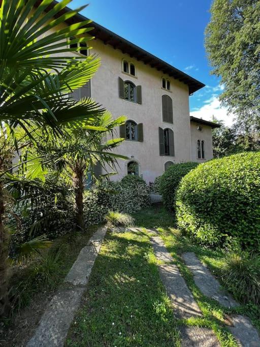 Appartamento In Villa Storica Oleggio Castello Εξωτερικό φωτογραφία